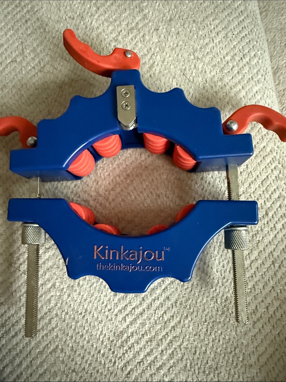 Kinkajou glass cutter